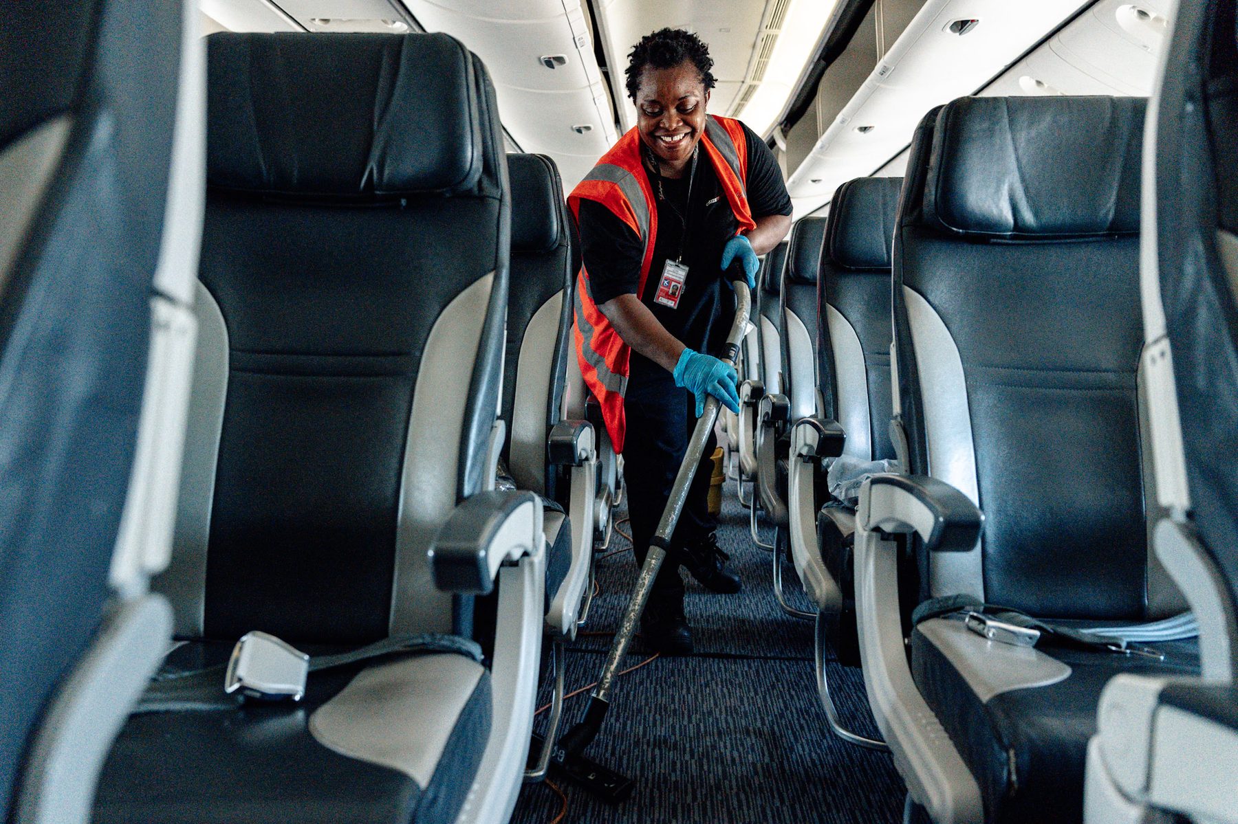 Photo: cabin brought back to standard between two flights
